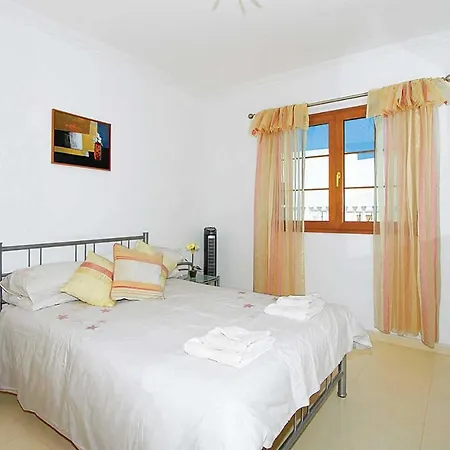 Amaryllis Holiday home *